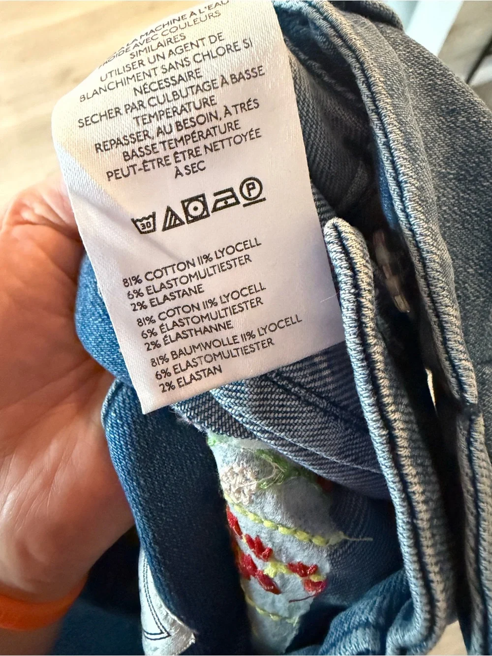 🌸DARLING Maeve Light Blue Denim Jeans with Multicolor Floral Embroidery